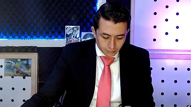 Snapshot of Darko0717 chatting on 01-07-25, 02:41 Darko0717 online show from 01-07-25, 02:41