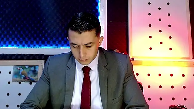 Snapshot of Darko0717 chatting on 01-08-25, 03:39 Darko0717 online show from 01-08-25, 03:39