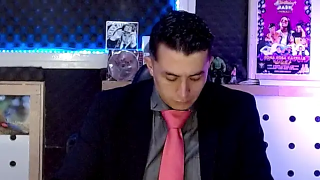 Snapshot of Darko0717 chatting on 01-09-25, 03:34 Darko0717 online show from 01-09-25, 03:34