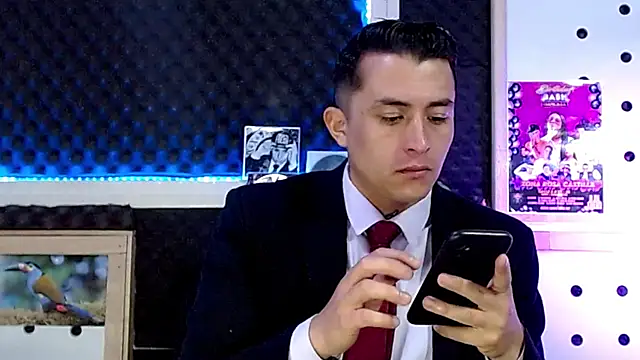 Snapshot of Darko0717 chatting on 01-13-25, 02:21 Darko0717 online show from 01-13-25, 02:21
