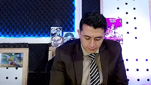 Snapshot of Darko0717 chatting on 01-14-25, 05:56 Darko0717 online show from 01-14-25, 05:56
