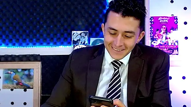 Snapshot of Darko0717 chatting on 01-18-25, 01:51 Darko0717 online show from 01-18-25, 01:51