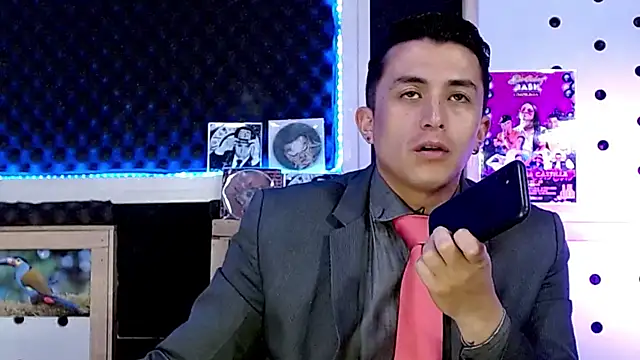 Snapshot of Darko0717 chatting on 01-20-25, 03:28 Darko0717 online show from 01-20-25, 03:28