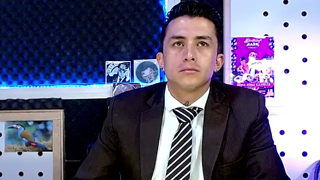 Snapshot of Darko0717 chatting on 01-21-25, 02:26 Darko0717 online show from 01-21-25, 02:26