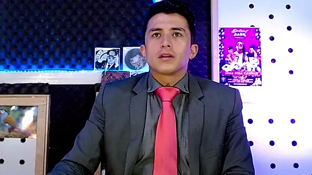 Snapshot of Darko0717 chatting on 01-25-25, 02:58 Darko0717 online show from 01-25-25, 02:58
