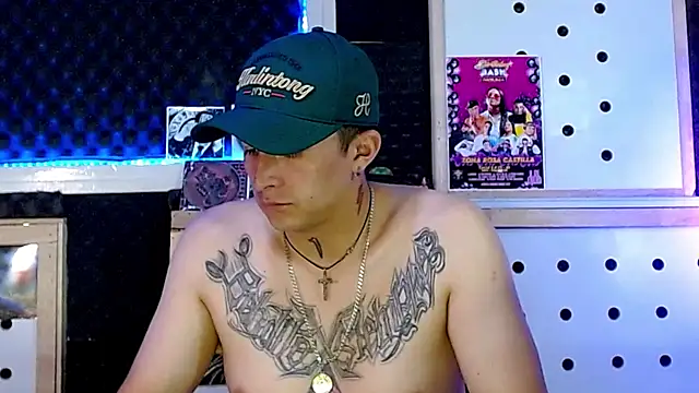 Snapshot of Darko0717 chatting on 01-29-25, 11:14 Darko0717 online show from 01-29-25, 11:14