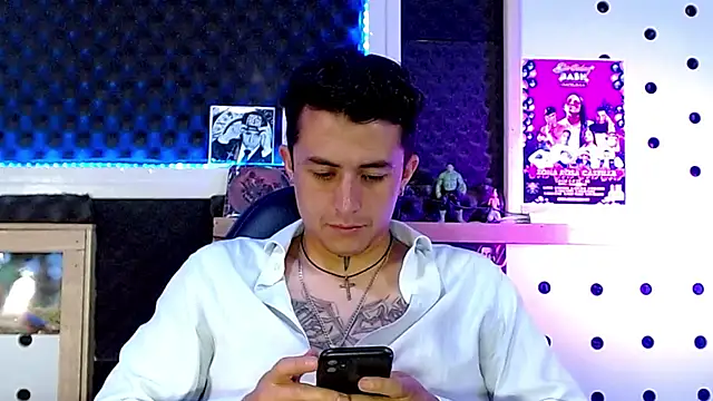 Snapshot of Darko0717 chatting on 01-31-25, 11:35 Darko0717 online show from 01-31-25, 11:35