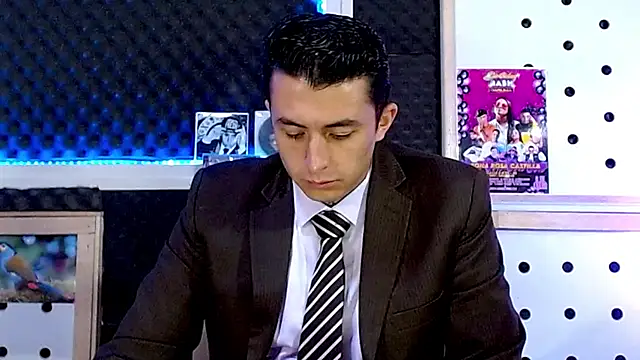 Snapshot of Darko0717 chatting on 02-04-25, 02:32 Darko0717 online show from 02-04-25, 02:32