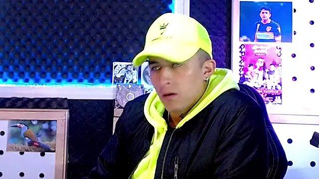 Snapshot of Darko0717 chatting on 02-15-25, 10:31 Darko0717 online show from 02-15-25, 10:31