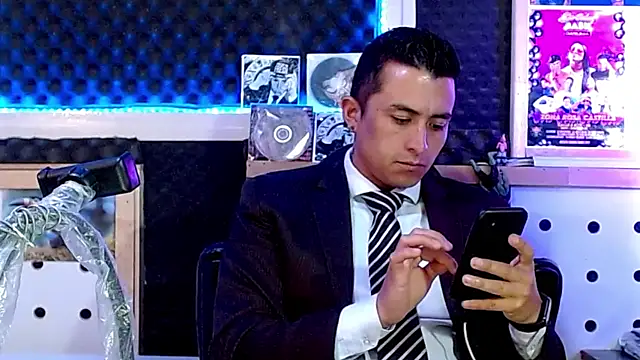 Snapshot of Darko0717 chatting on 03-03-25, 02:59 Darko0717 online show from 03-03-25, 02:59
