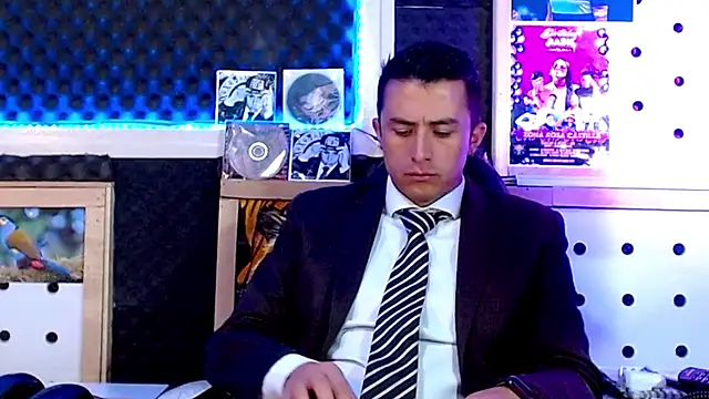 Snapshot of Darko0717 chatting on 03-03-25, 09:05 Darko0717 online show from 03-03-25, 09:05