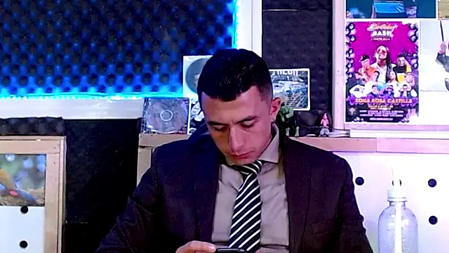 Snapshot of Darko0717 chatting on 03-12-25, 12:20 Darko0717 online show from 03-12-25, 12:20