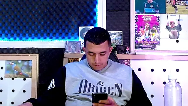 Snapshot of Darko0717 chatting on 03-12-25, 11:12 Darko0717 online show from 03-12-25, 11:12