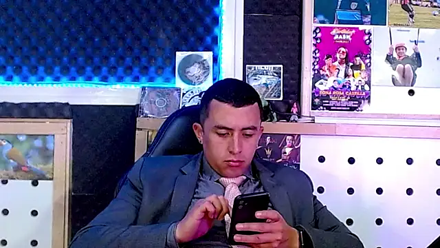 Snapshot of Darko0717 chatting on 03-14-25, 05:46 Darko0717 online show from 03-14-25, 05:46