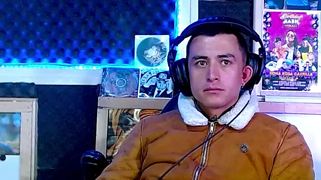 Snapshot of Darko0717 chatting on 03-15-25, 12:25 Darko0717 online show from 03-15-25, 12:25