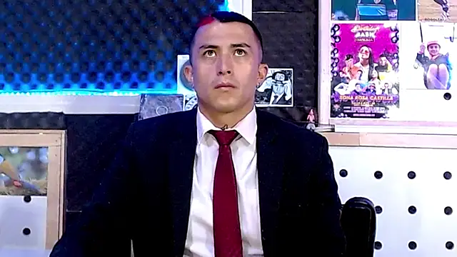 Snapshot of Darko0717 chatting on 03-19-25, 03:19 Darko0717 online show from 03-19-25, 03:19