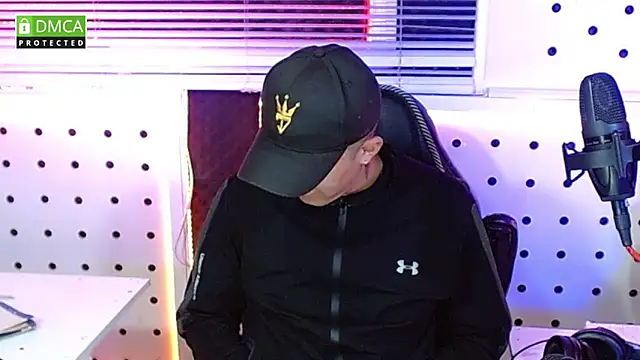 Darko0717 online show from 10-20-25, 08:53