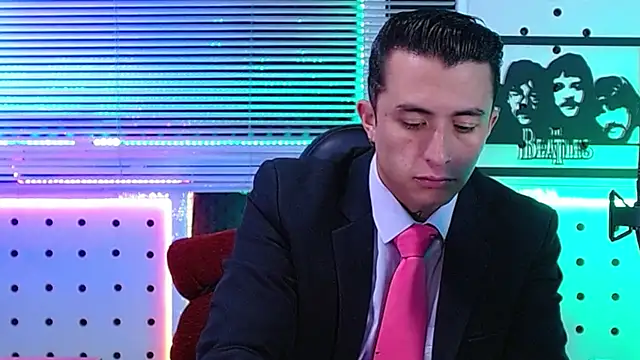 Darko0717 online show from 06-19-26, 01:37