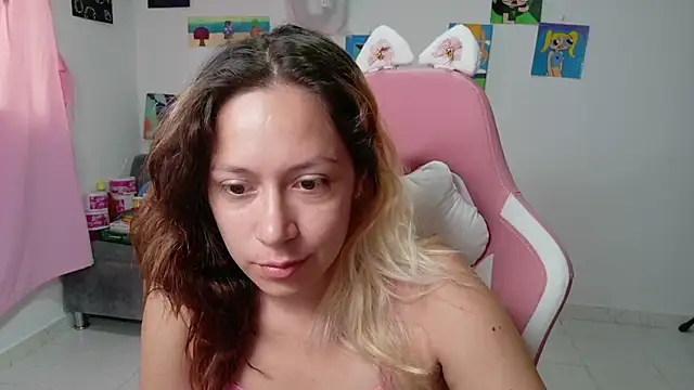 MommyMiaWs online show from 02-03-26, 01:27