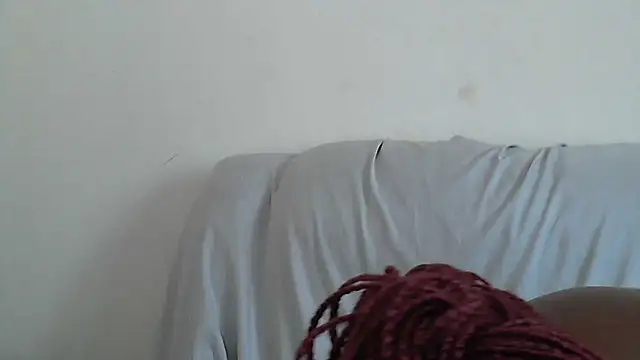Snapshot of sluttylaura21 chatting on 03-13-25, 11:08 sluttylaura21 online show from 03-13-25, 11:08