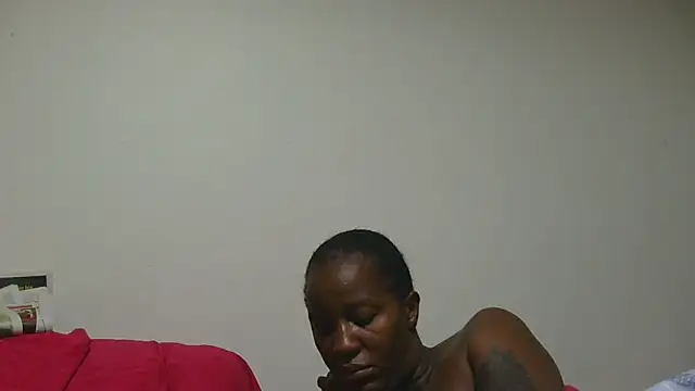 sluttylaura21 online show from 02-25-26, 04:22