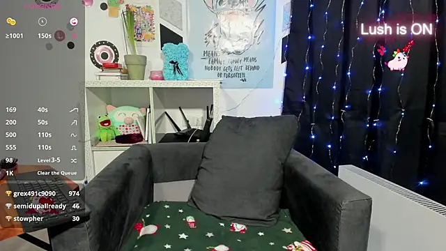 Snapshot of alexysgray chatting on 12-08-24, 05:01 alexysgray online show from 12-08-24, 05:01