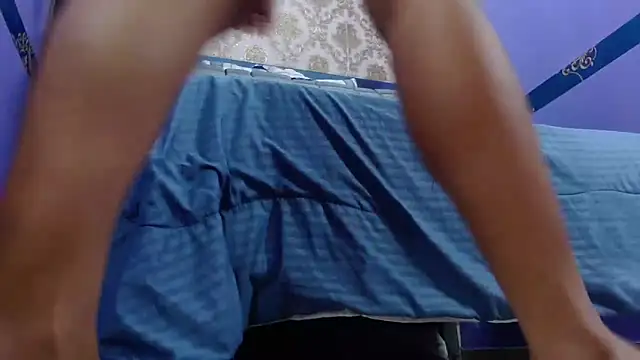 Abril Beltran  online show from 12-15-25, 09:19