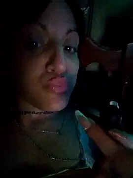 estefyzapata online show from 01-06-26, 03:10