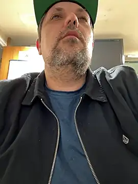 tank32s online show from 12-21-24, 10:28