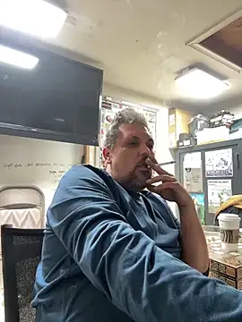 tank32s online show from 03-22-25, 07:57