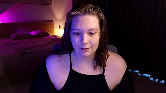 Snapshot of DjennaPalme chatting on 05-25-26, 10:10 DjennaPalme online show from 05-25-26, 10:10