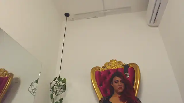Amyredqueen  online show from 12-03-24, 09:23
