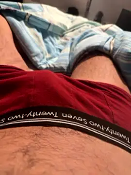 Snapshot of spritzerboy23 chatting on 01-15-26, 10:57 spritzerboy23 online show from 01-15-26, 10:57