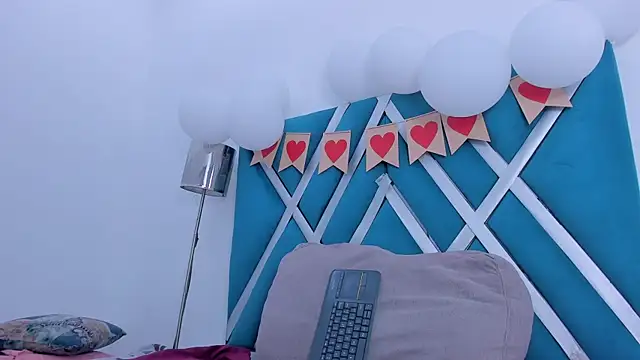 Snapshot of veronica_salas chatting on 02-19-26, 08:16 veronica salas online show from 02-19-26, 08:16