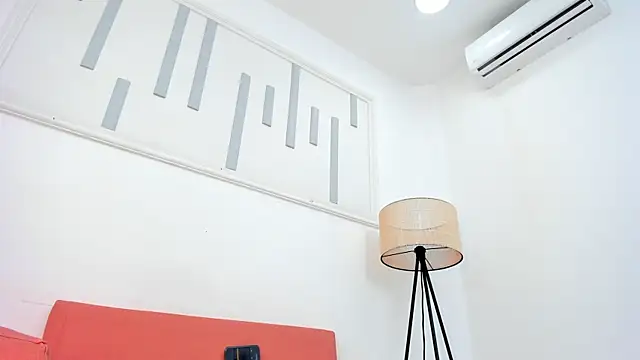 Snapshot of veronica_salas chatting on 03-13-26, 01:34 veronica salas online show from 03-13-26, 01:34