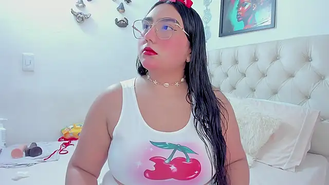 Snapshot of NayaWayne chatting on 03-21-25, 04:18 NayaWayne online show from 03-21-25, 04:18