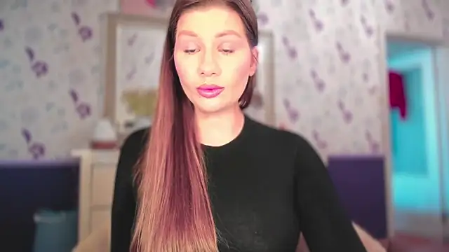 Snapshot of JuicyHelenX chatting on 09-24-25, 11:02 JuicyHelenX online show from 09-24-25, 11:02