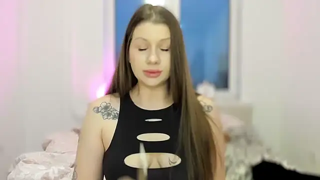 Snapshot of JuicyHelenX chatting on 11-11-25, 01:55 JuicyHelenX online show from 11-11-25, 01:55