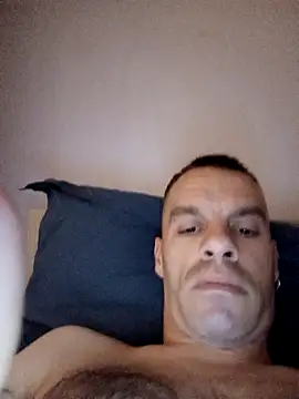 Snapshot of Alainsolo chatting on 09-08-25, 05:01 Alainsolo online show from 09-08-25, 05:01