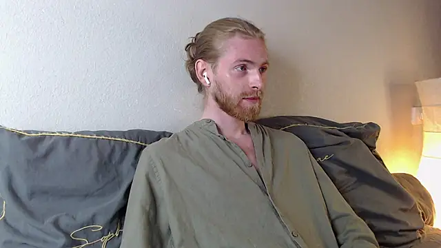 Snapshot of Damien_Bi chatting on 09-21-25, 09:38 Damien Bi online show from 09-21-25, 09:38