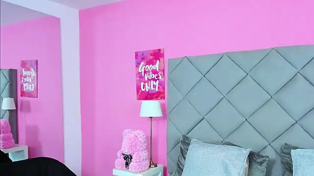 TaylorEvanss online show from 09-18-25, 07:49