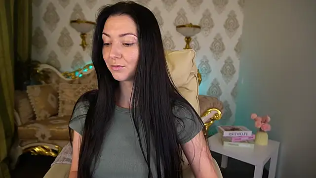 Snapshot of EmilyHalls chatting on 01-18-25, 01:51 EmilyHalls online show from 01-18-25, 01:51