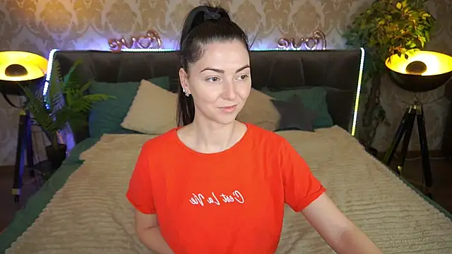 Snapshot of EmilyHalls chatting on 03-22-25, 06:54 EmilyHalls online show from 03-22-25, 06:54