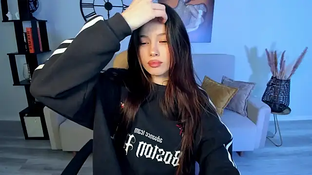 KaitieLove online show from 02-05-25, 05:09
