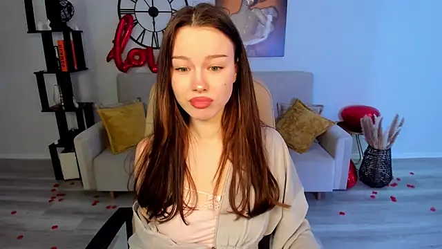 KaitieLove online show from 02-17-25, 05:21