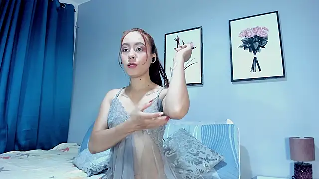 Snapshot of Estrella_Duran chatting on 03-15-26, 03:18 Estrella Duran online show from 03-15-26, 03:18