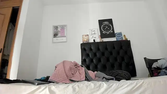 JohanyLatino online show from 01-15-25, 03:00