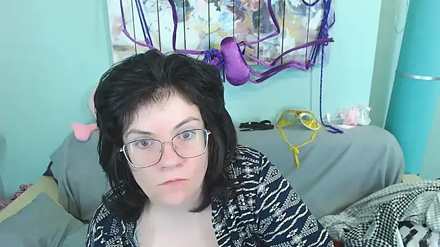 EverlyRays online show from 12-15-24, 05:42