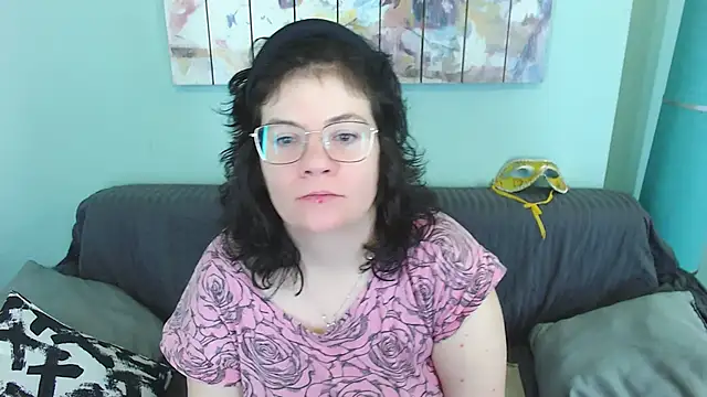 EverlyRays online show from 02-07-25, 04:06