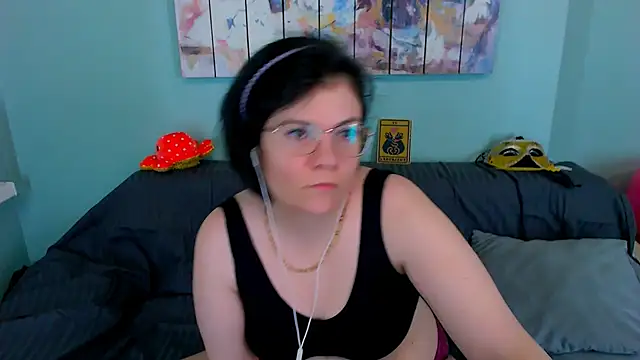 Snapshot of EverlyRays chatting on 02-26-26, 05:34 EverlyRays online show from 02-26-26, 05:34